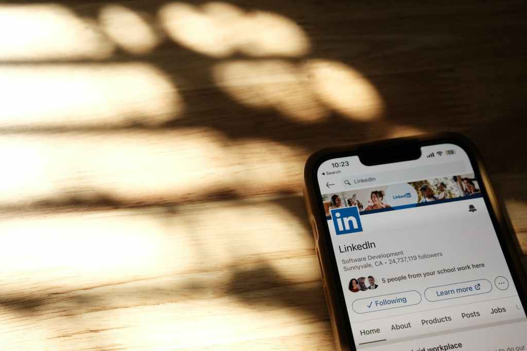 5 Ways to Update Your LinkedIn